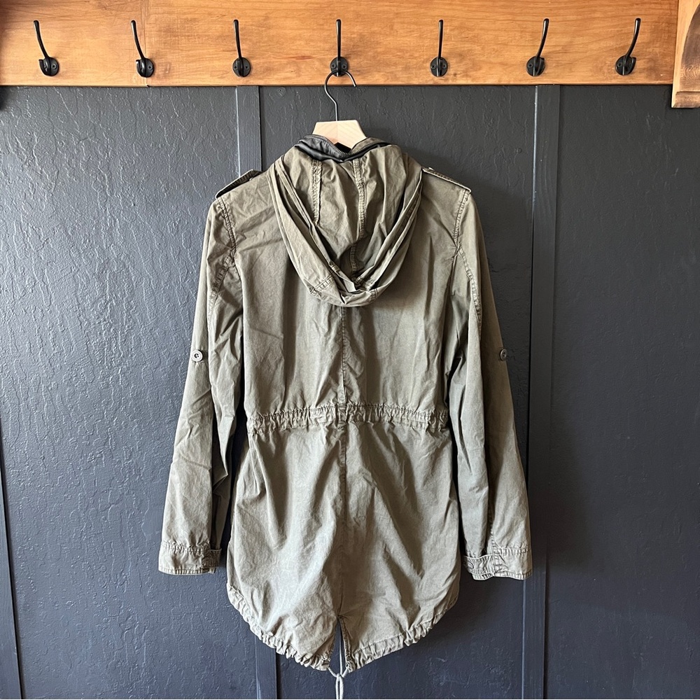 Levi's Utility Jacket - Picture 9 of 16